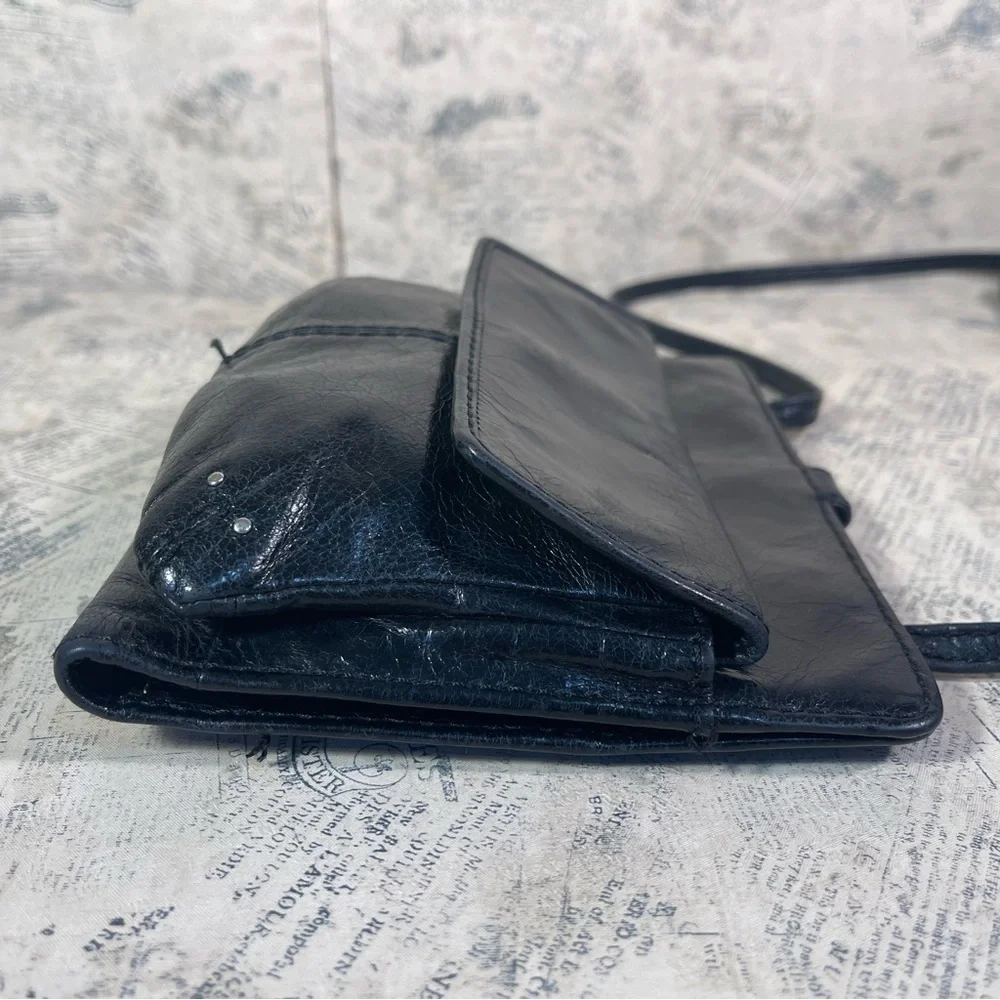 HOBO Black Leather Crossbody bag and organizer